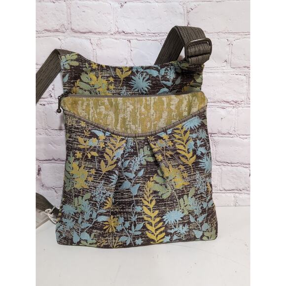 Maruca SPREE Crossbody Bag Handmade Jacquard Floral Botanical Fabrics NWT - Picture 1 of 13